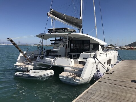 Lagoon 42