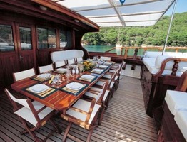 Aft Deck Dining